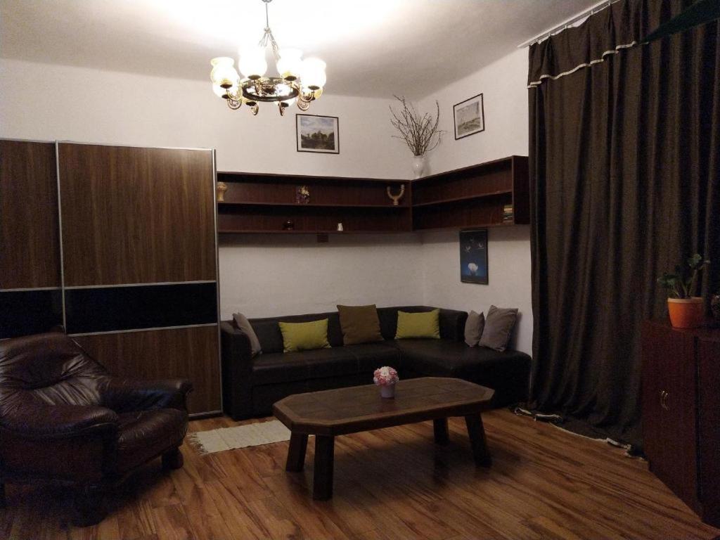Erzsebet Vendeghaz Es Apartman Hajduszoboszlo Exterior photo