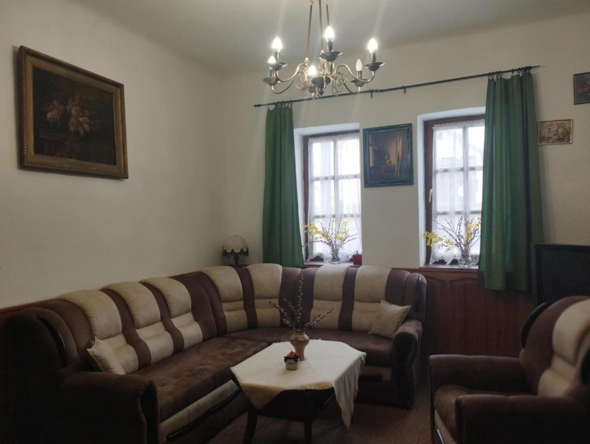 Erzsebet Vendeghaz Es Apartman Hajduszoboszlo Exterior photo